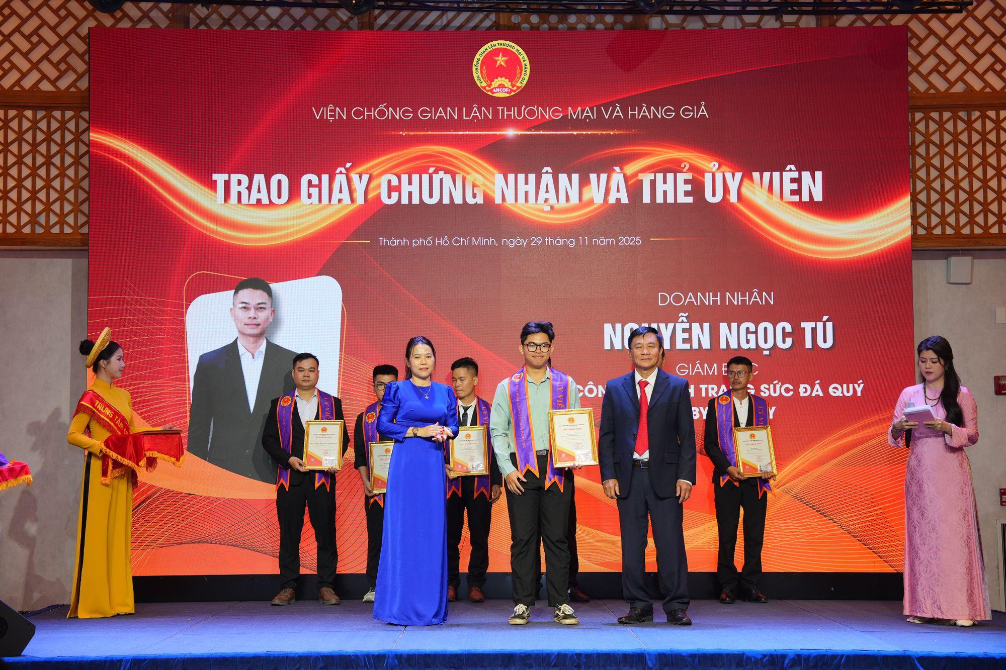 Đá quý Ruby tại IRuby Luxury - Biểu tượng của sự sang trọng và uy tín - Ảnh 2.