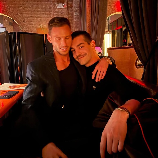 Sao nam được bạn trai đồng tính cực phẩm kề cận chăm sóc sau khi nhập viện khẩn cấp vì thuốc lá điện tử- Ảnh 6.