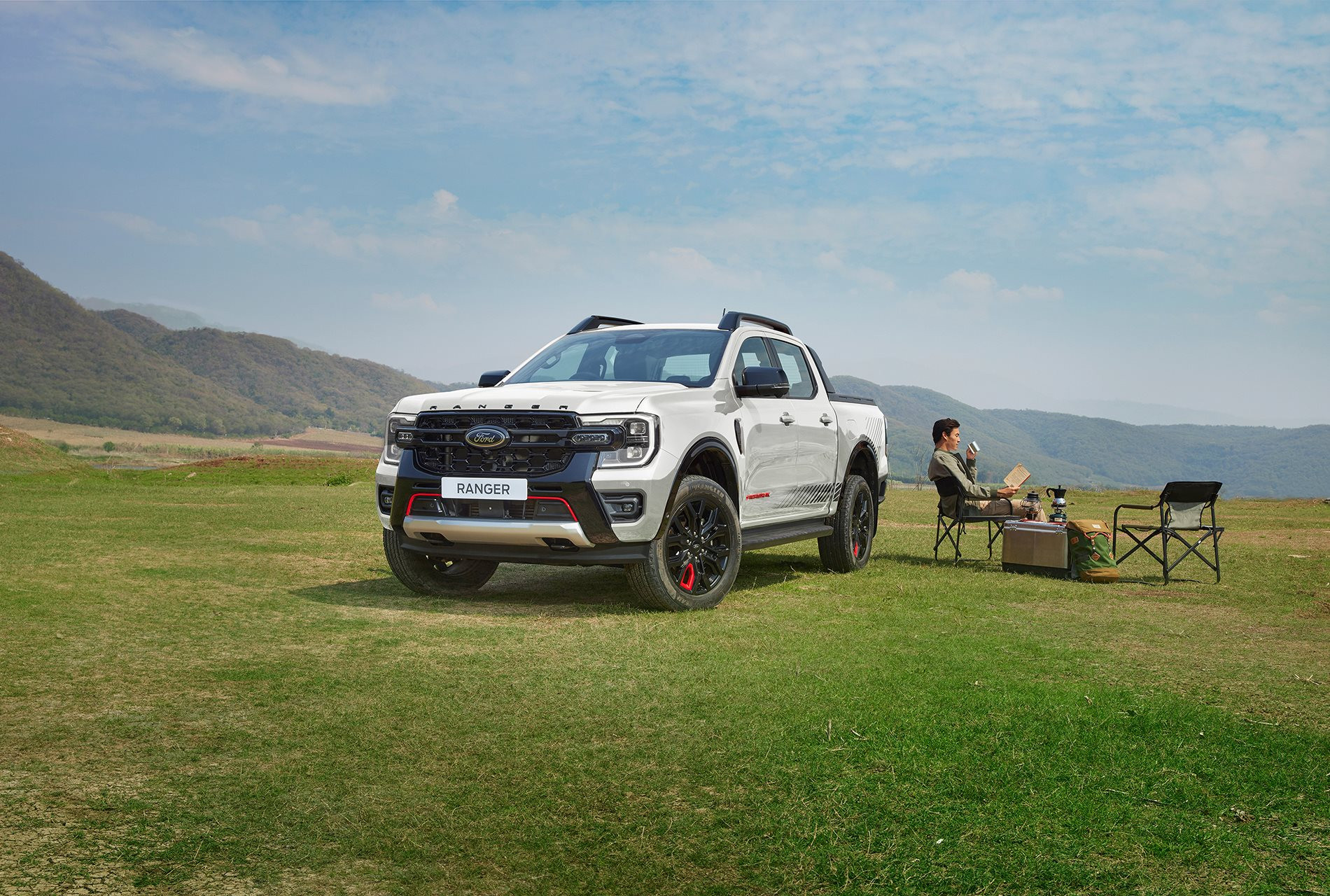 Vua bán tải được giảm giá đến hơn 60 triệu  - Ảnh 1.