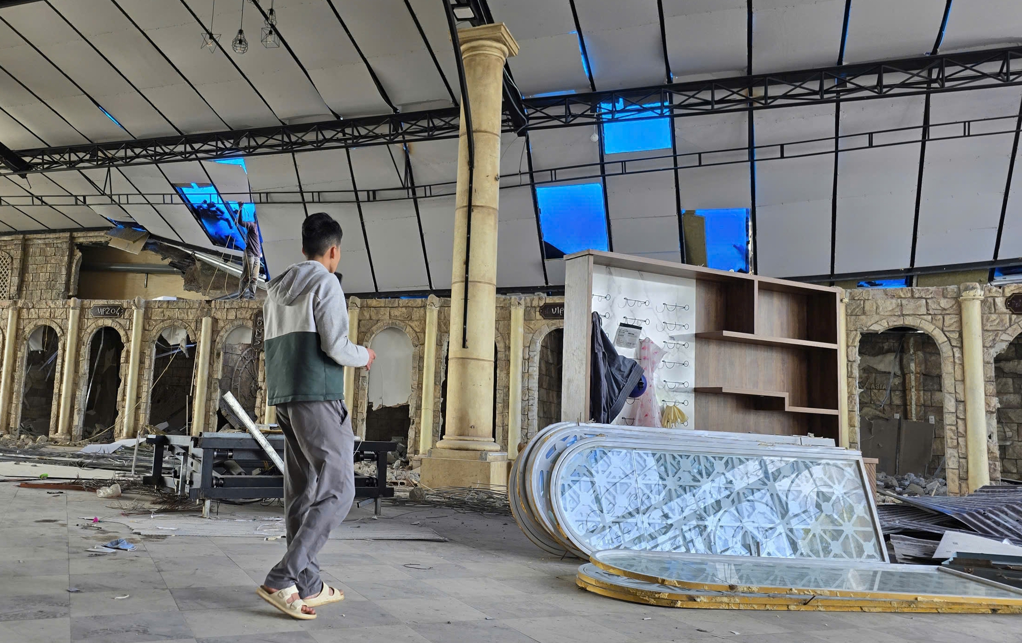 Đà Lạt: Sập mái nhà thi công , một công nhân tử vong Trong tai nạn lao động - Ảnh 1. Đà Lạt: Sập mái nhà thi công , một công nhân tử vong Trong tai nạn lao động - Ảnh 1.