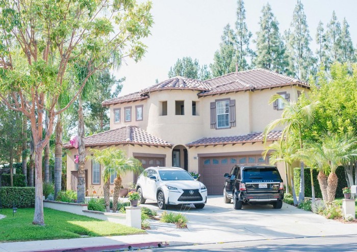 Nữ ca sĩ hủy hôn đại gia: U50 ở biệt thự 2000m2 trị giá 3 triệu đô, chồng là chủ chuỗi nhà khoa ở Mỹ - Ảnh 3.