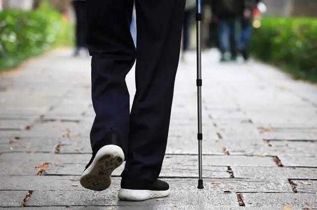 Trong nhà có người ở tuổi 80, gia đình nên tránh 4 điều này - Ảnh 6.