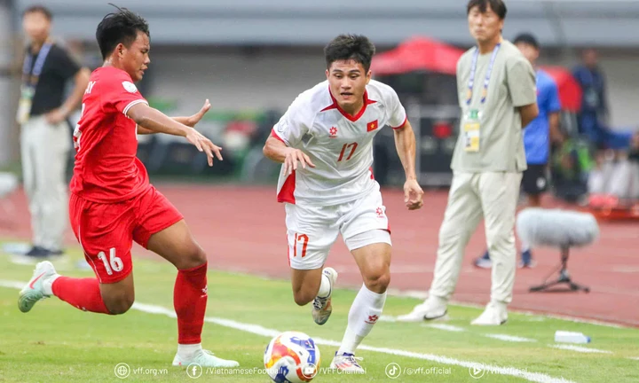 Fan Indonesia tuyệt vọng, "cầu cứu" tuyển Việt Nam khi đội nhà rơi thảm cảnh ở SEA Games 33 - Ảnh 2.