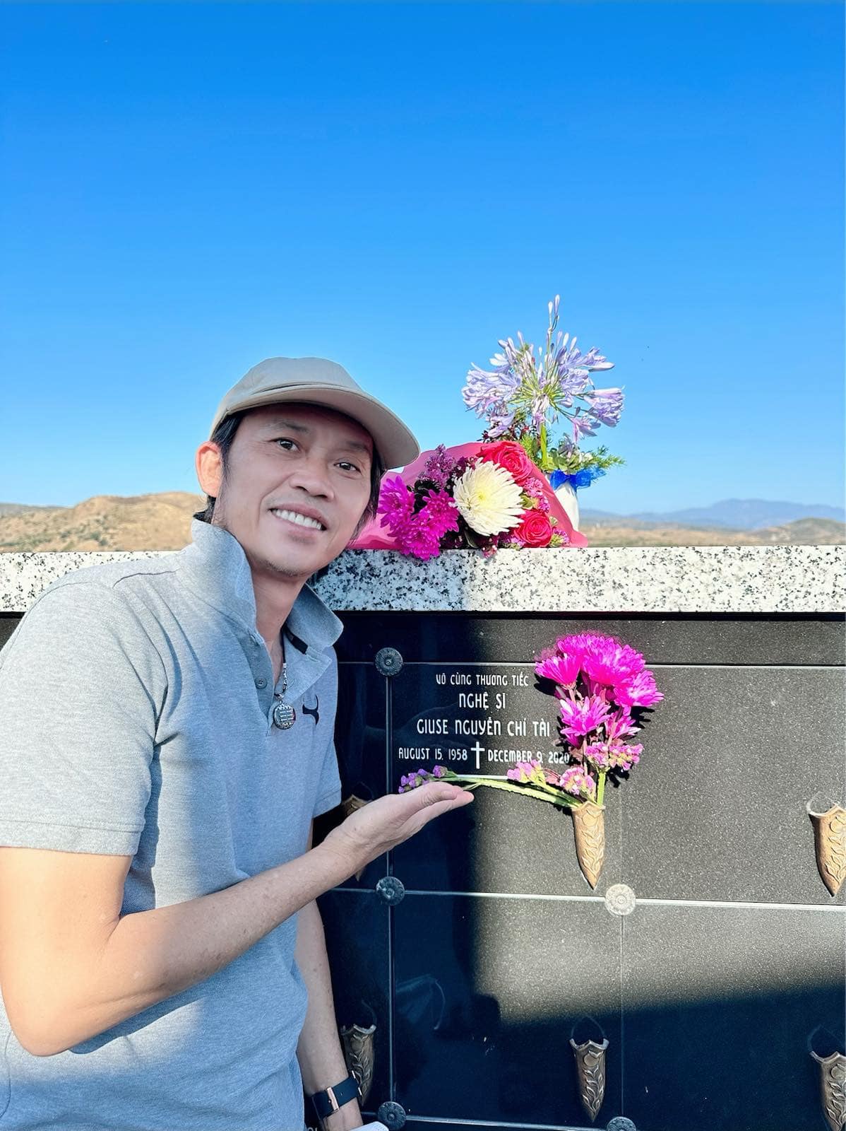 Sự trùng hợp rùng mình của 3 cố nghệ sĩ Chí Tài - Thương Tín - Ngọc Trinh- Ảnh 5. Sự trùng hợp rùng mình của 3 cố nghệ sĩ Chí Tài - Thương Tín - Ngọc Trinh- Ảnh 5.