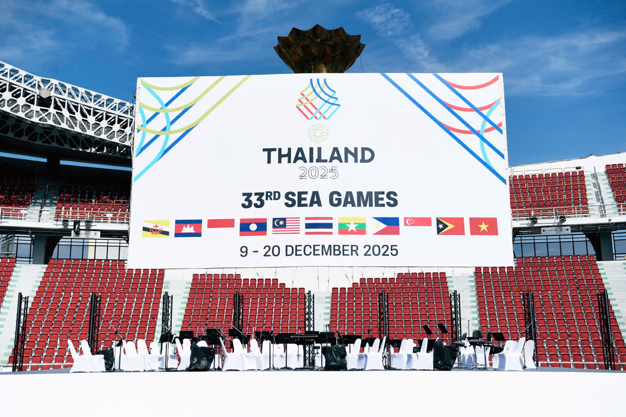 Độc đáo khai mạc SEA Games 33: Lộ màn biểu diễn mô tô nước bùng nổ, khung cảnh sân 50 nghìn chỗ gây choáng- Ảnh 1. Độc đáo khai mạc SEA Games 33: Lộ màn biểu diễn mô tô nước bùng nổ, khung cảnh sân 50 nghìn chỗ gây choáng- Ảnh 1.