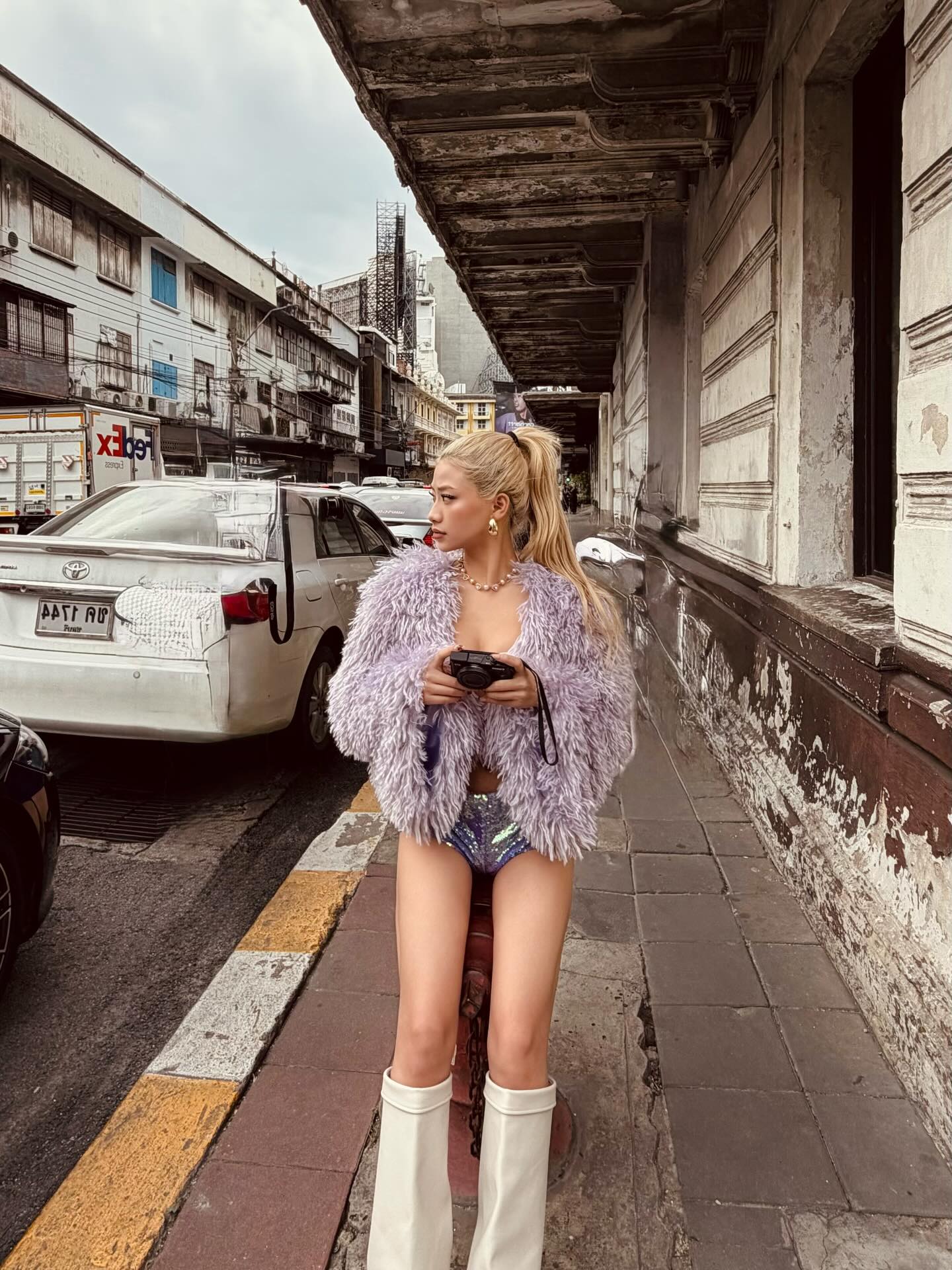 Louis Phạm diện áo phông cũng sexy hết nấc, liên tục "flex" cuộc sống sanh chảnh bên bạn trai Việt kiều - Ảnh 5.