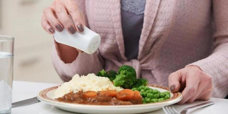 Gia đình 3 người cùng mắc ung thư, bác sĩ lắc đầu nói: “Tại sao vẫn có nhiều người thường xuyên ăn 2 thứ này?”- Ảnh 3.