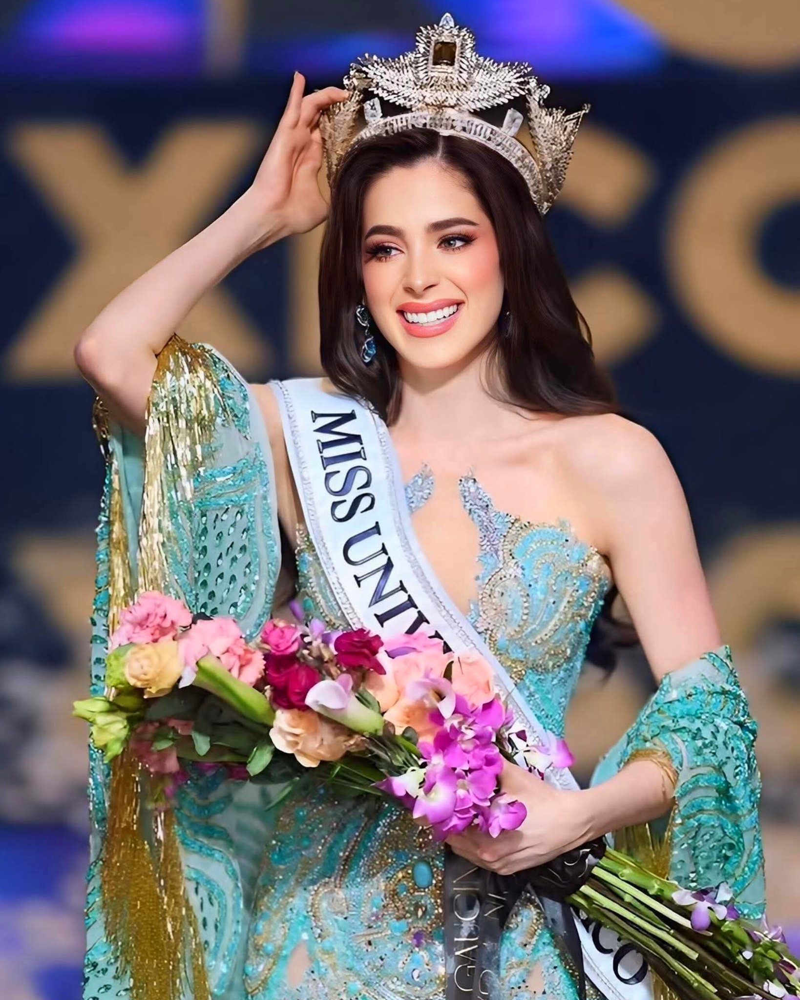 Hoa hậu Hoàn vũ 2025 đùng đùng bỏ về ngay trên sóng truyền hình trực tiếp, còn nói dối không biết ngượng- Ảnh 4. Hoa hậu Hoàn vũ 2025 đùng đùng bỏ về ngay trên sóng truyền hình trực tiếp, còn nói dối không biết ngượng- Ảnh 4.