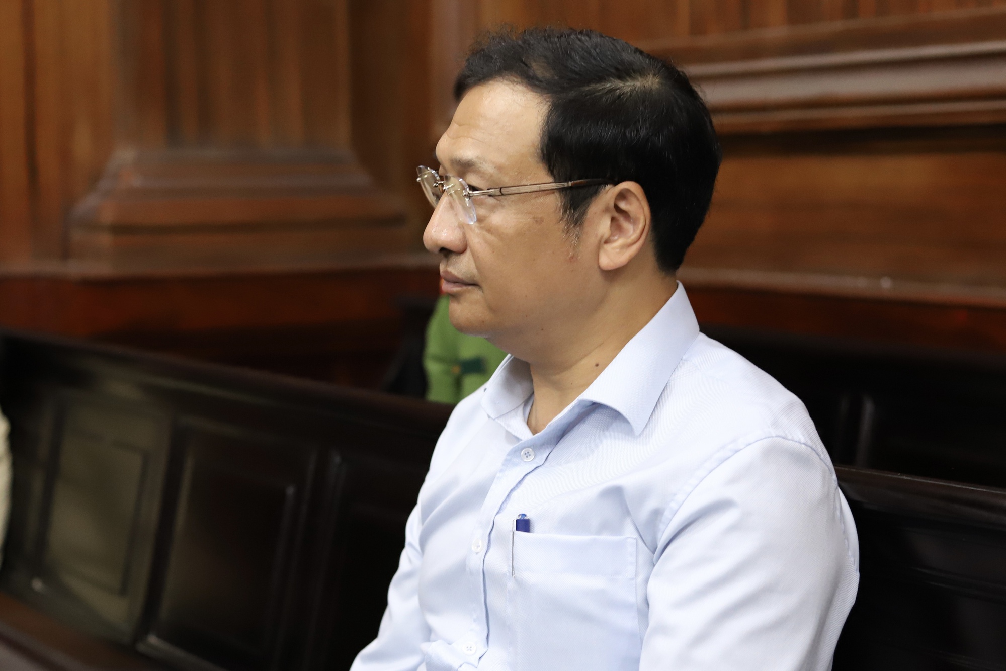 Sáng nay, cựu giám đốc cùng phó giám đốc Sở GD-ĐT hầu tòa  - Ảnh 2.