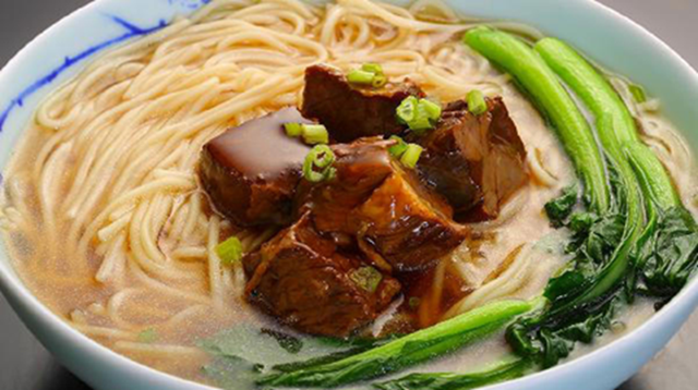 3 thói quen ăn mì "phá gan" mạnh chẳng kém rượu, nhiều người đang mắc- Ảnh 1.