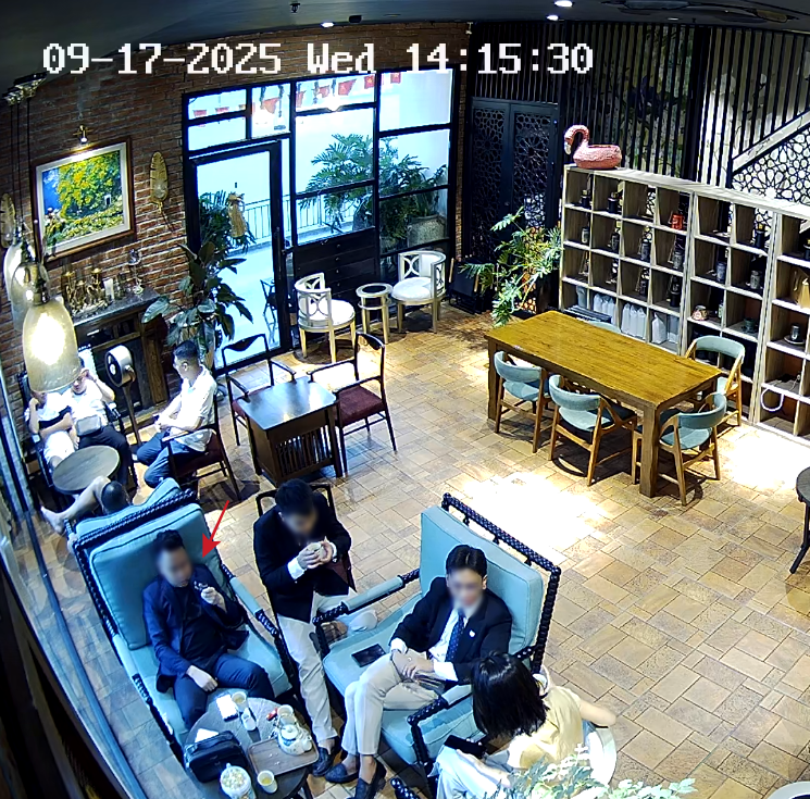 MV kệch cỡm của "tổng tài" Nguyễn Văn Thiên trước khi bị bắt: Lời như viết bằng AI, liên tục kể khổ- Ảnh 1.