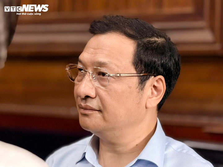 Xử vụ AIC: Cựu PGĐ Sở GD&ĐT thừa nhận ký sai do hiểu nhầm dấu chấm phẩy - Ảnh 1.