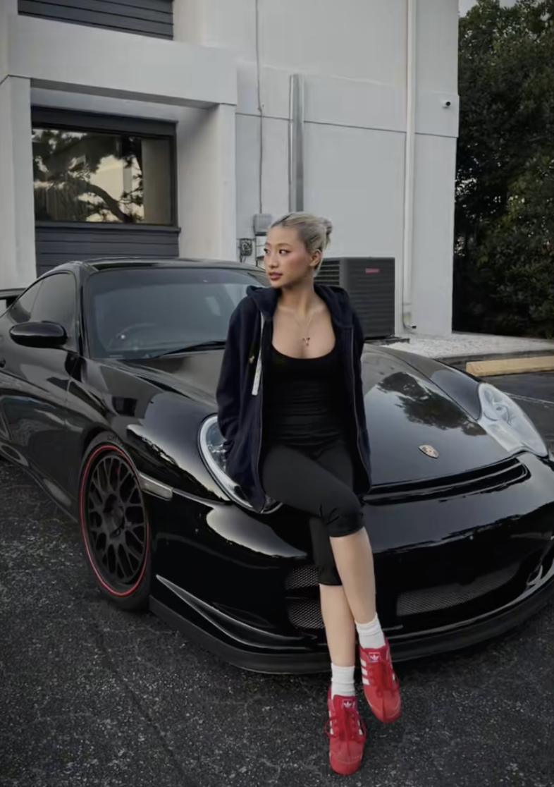 Louis Phạm diện áo phông cũng sexy hết nấc, liên tục "flex" cuộc sống sanh chảnh bên bạn trai Việt kiều - Ảnh 6.