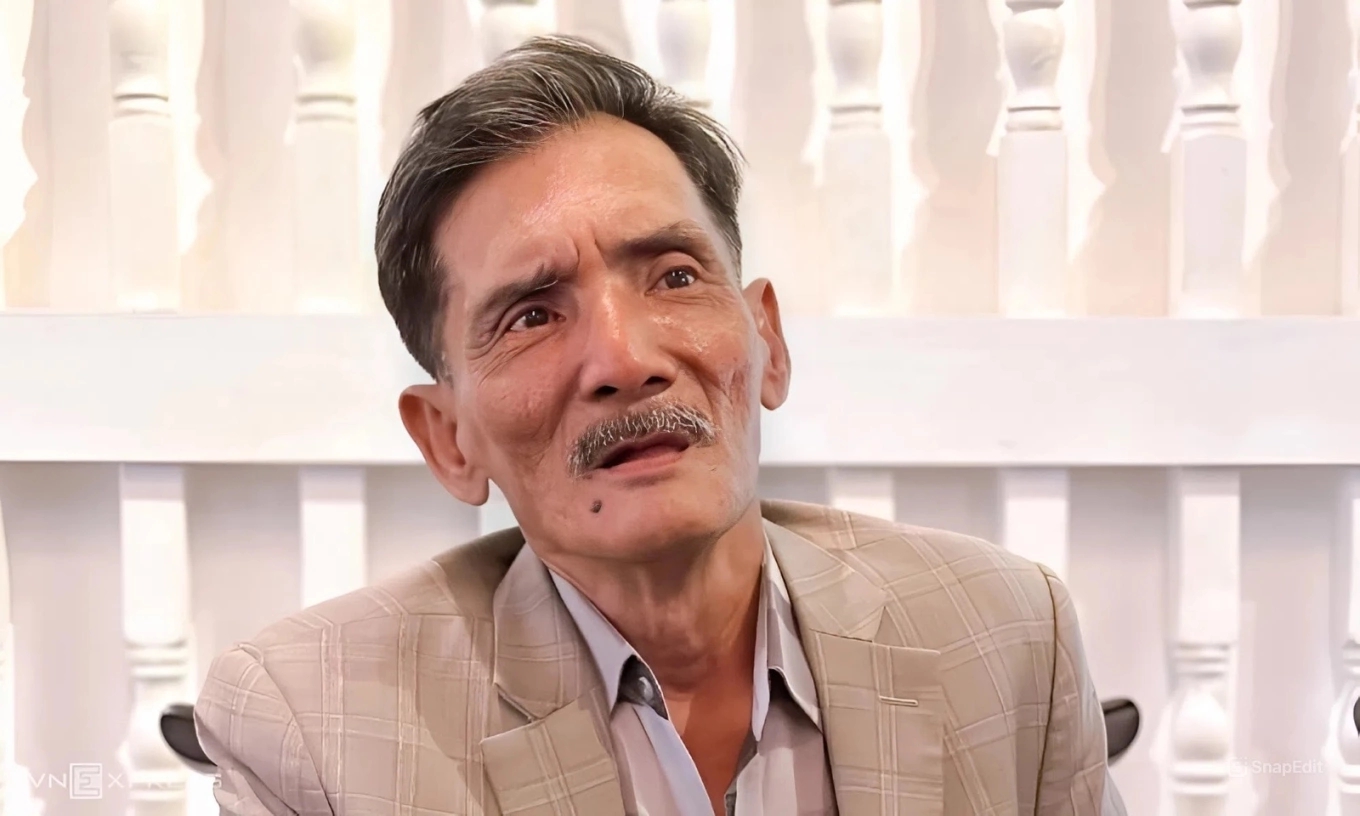 Con trai của Thương Tín đau buồn về chịu tang cha - Ảnh 1.