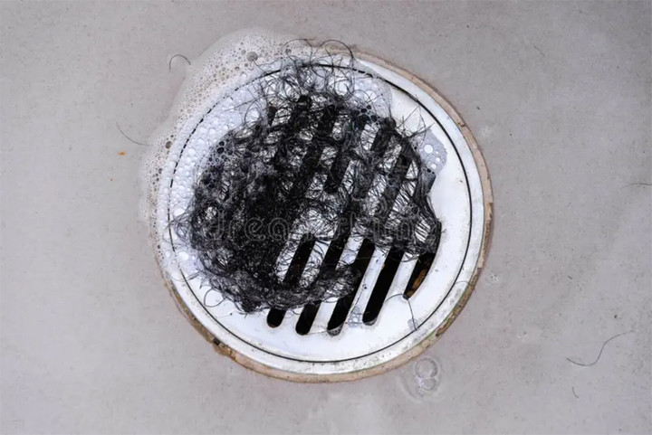 8 thứ không nên đổ vào cống thoát nước gia đình, tránh tắc nghẽn - Ảnh 2.