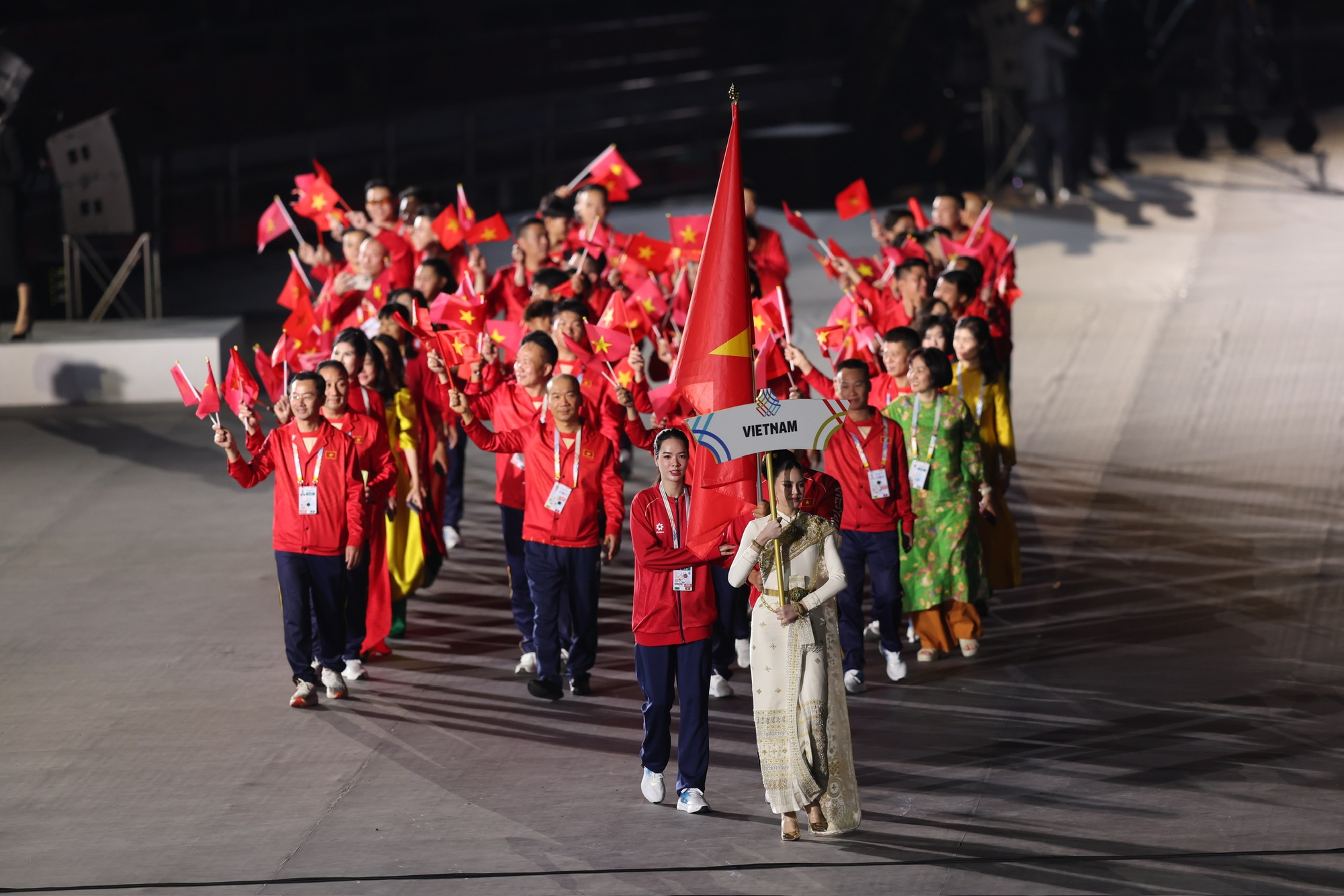 Nhiều "sạn" trong buổi lễ khai mạc SEA Games 33 - Ảnh 16.