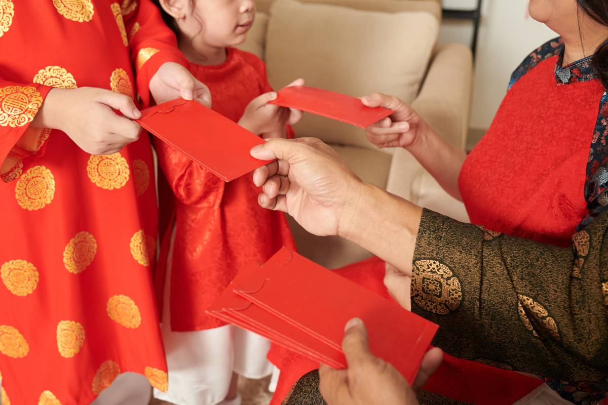 Cách ứng xử tinh tế khi cháu gái đòi lì xì cho anh - Ảnh 1. Cách ứng xử tinh tế khi cháu gái đòi lì xì cho anh - Ảnh 1.