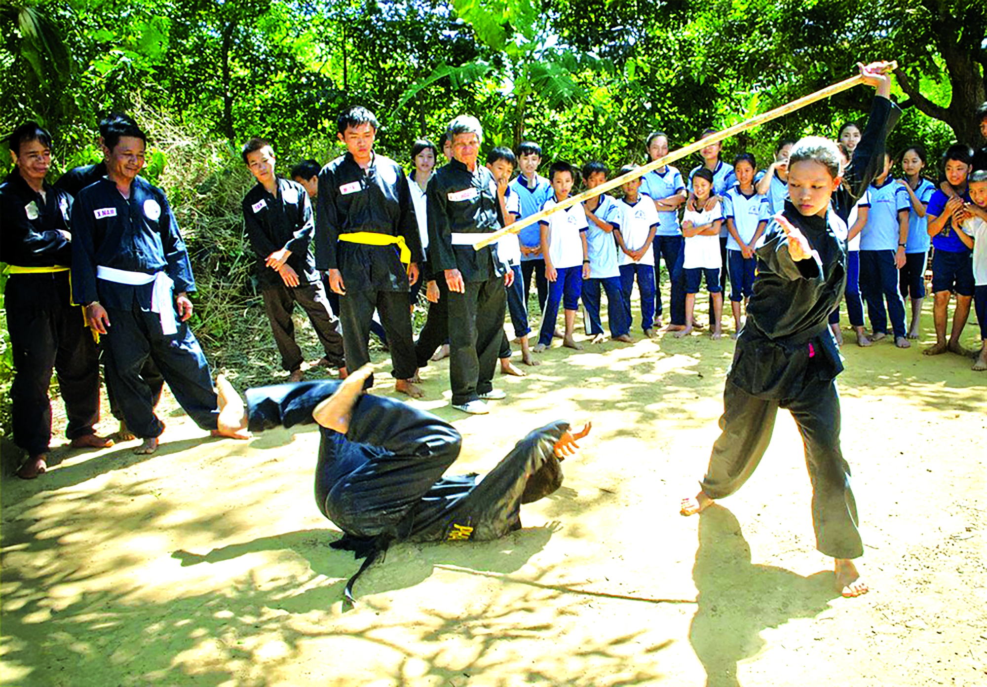 Tuyệt chiêu Độc xà thám nguyệt của võ sư Phan Thọ - Ảnh 1. Tuyệt chiêu Độc xà thám nguyệt của võ sư Phan Thọ - Ảnh 1.