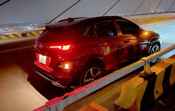 Hải Phòng Nghi vấn tài xế bỏ ô tô nhảy cầu Bính tự tử - Ảnh 1.