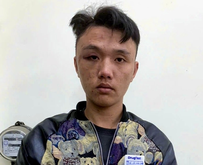 Bắt tạm giam thanh niên dọa tung clip để cưỡng đoạt tài sản - Ảnh 1.