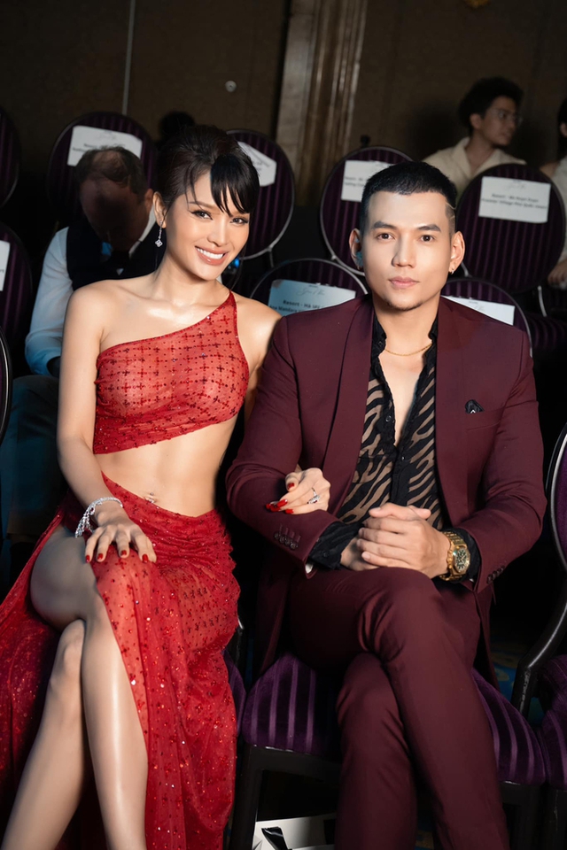 Sinh nhật đậm mùi tiền của quý tử sao nữ Vbiz: Trang hoàng toàn đồ xa hoa, 12 món quà đặc biệt gây trầm trồ- Ảnh 15. Sinh nhật đậm mùi tiền của quý tử sao nữ Vbiz: Trang hoàng toàn đồ xa hoa, 12 món quà đặc biệt gây trầm trồ- Ảnh 15.