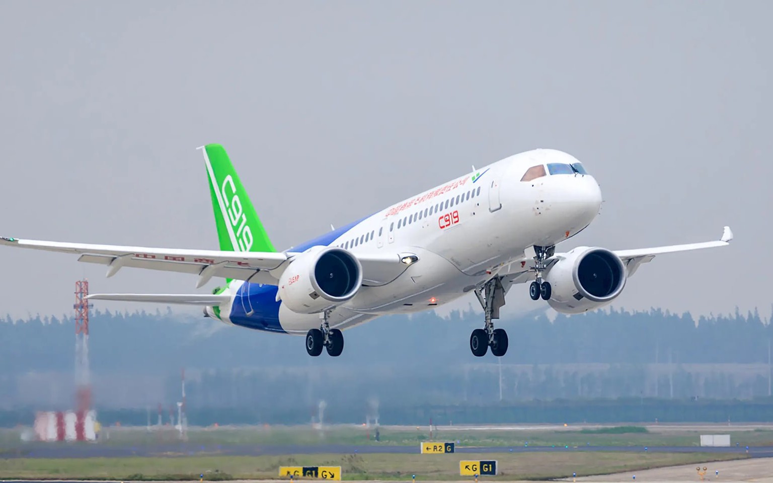 Nền kinh tế gần 800 tỷ USD ở châu Á lo bị ông Trump đánh thuế 100% một ngành chủ lực - Ảnh 3.