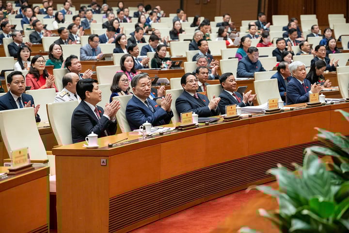 Chủ tịch Quốc hội Trần Thanh Mẫn nhấn mạnh kiện toàn chức danh - Ảnh 2.