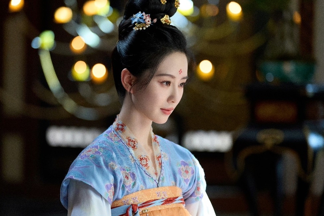Mỹ nhân cổ trang đẹp nhất nhì màn ảnh Trung Quốc hiện tại: Khí chất ngút ngàn ở phim mới, nhan sắc U40 thực sự đỉnh cao - Ảnh 3.