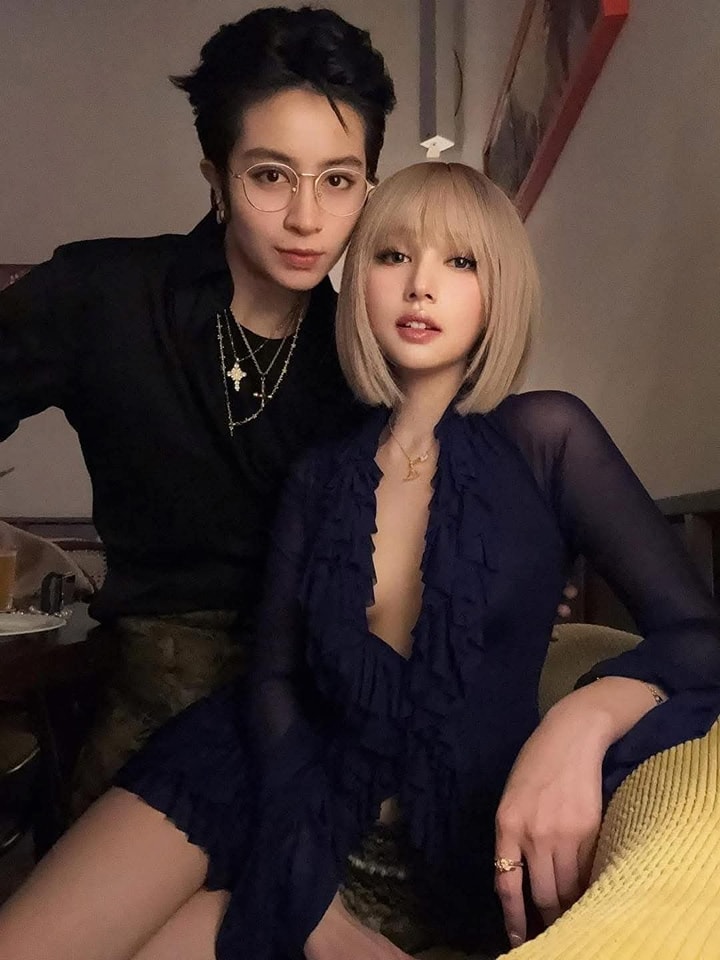 Gần 1 triệu người xem Gil Lê xoa lưng Xoài Non: Thì ra đây là lý do khiến hot girl 2K2 mê tít!- Ảnh 2. Gần 1 triệu người xem Gil Lê xoa lưng Xoài Non: Thì ra đây là lý do khiến hot girl 2K2 mê tít!- Ảnh 2.