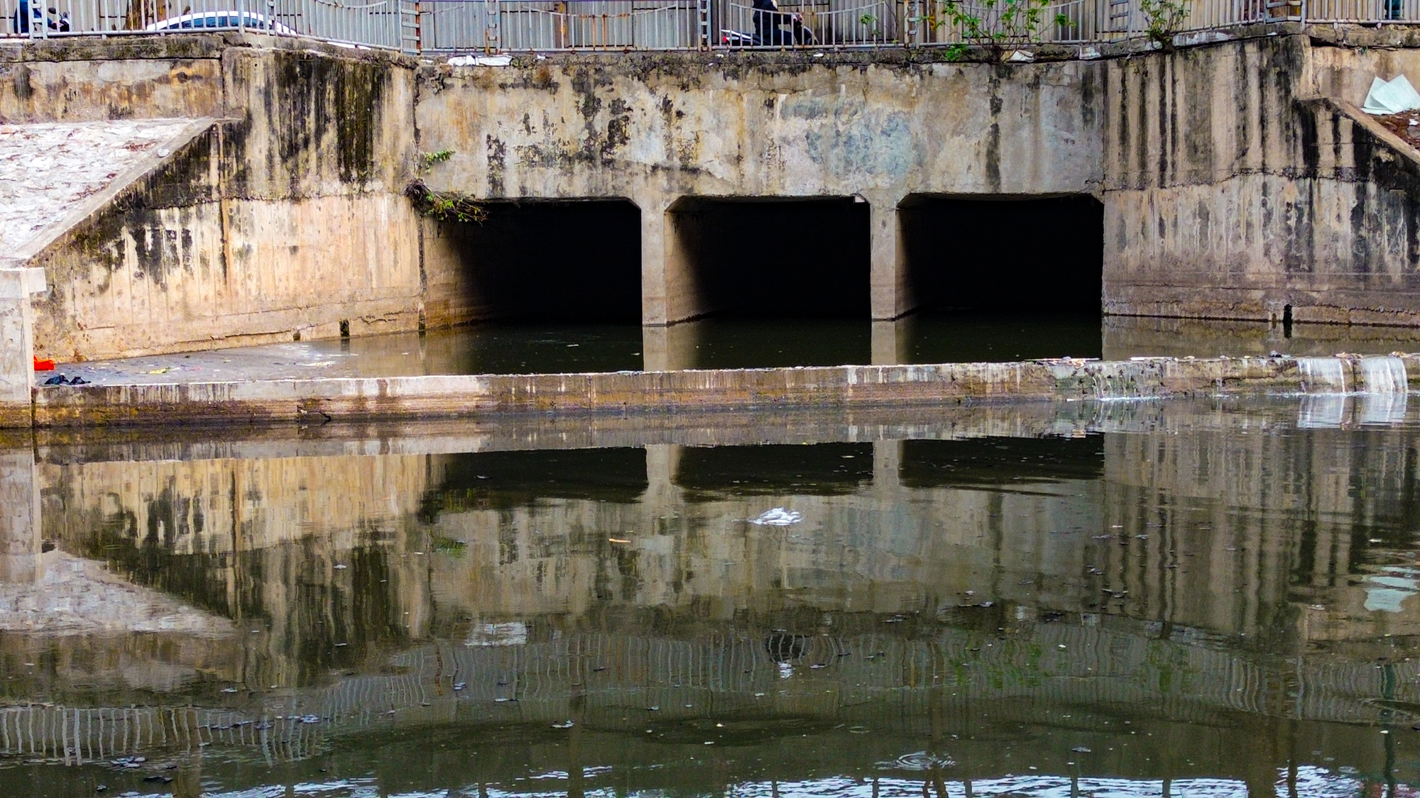 Khu vực sẽ c&oacute; đường ống d&agrave;i hơn 5 km, trị gi&aacute; 550 tỷ để đưa nước s&ocirc;ng Hồng v&agrave;o s&ocirc;ng T&ocirc; Lịch- Ảnh 8.