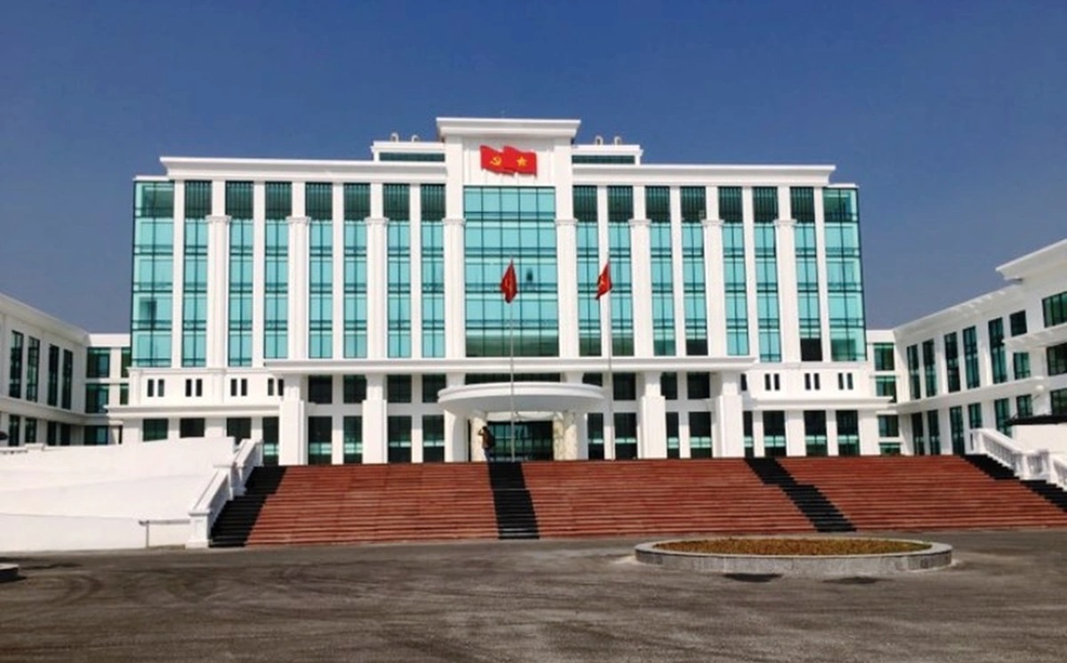 Bắt 2 cán bộ thanh hóa liên quan vi phạm bồi thường tại Dự án Quốc lộ 47 - Ảnh 1. Bắt 2 cán bộ thanh hóa liên quan vi phạm bồi thường tại Dự án Quốc lộ 47 - Ảnh 1.