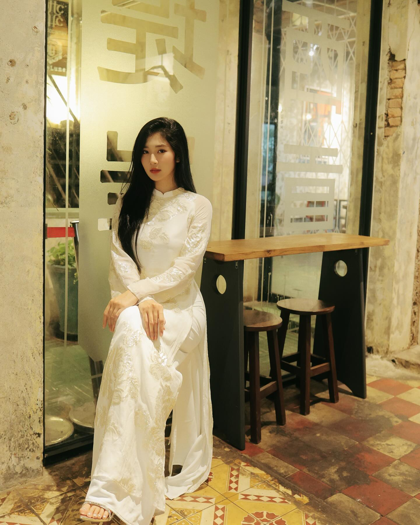 Mỹ nhân Việt gây sốt MXH vì visual giống cả showbiz: Từ Park Min Young, Lưu Diệc Phi đến cả Hoa hậu siêu hot- Ảnh 14. Mỹ nhân Việt gây sốt MXH vì visual giống cả showbiz: Từ Park Min Young, Lưu Diệc Phi đến cả Hoa hậu siêu hot- Ảnh 14.