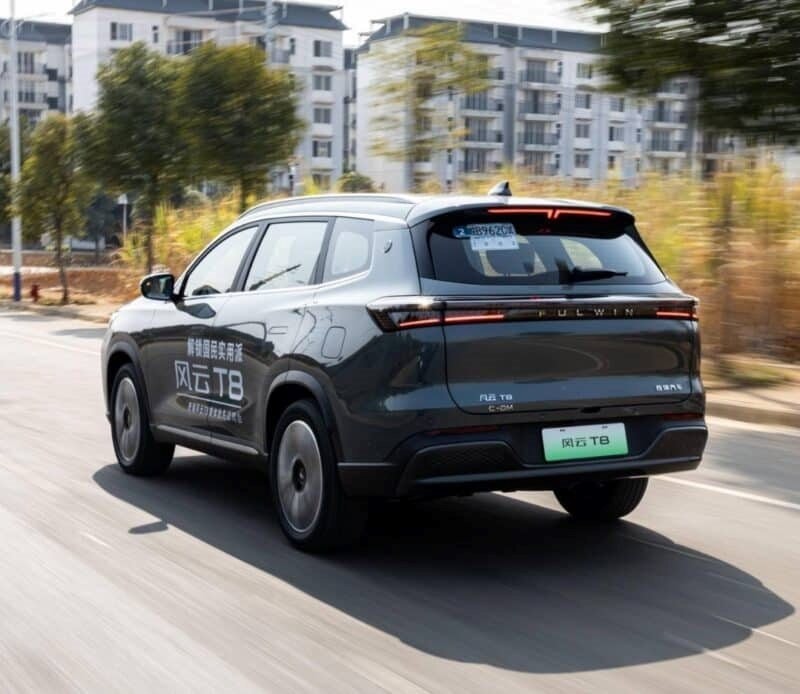 SUV hybrid ngang cỡ Hyundai Santa Fe chốt lịch ra mắt: Giá cực rẻ từ 383 triệu đồng, nội thất hiện đại - “ăn xăng” chỉ 1,3 lít/100 km- Ảnh 2.