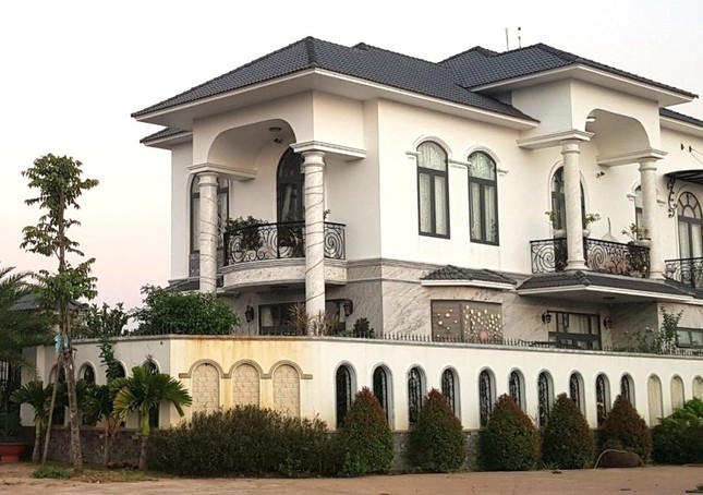 ‘ Lai lịch không tầm thường ’ của kẻ đột nhập nhà lãnh đạo tỉnh Bình Phước - Ảnh 2.