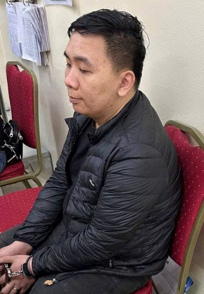 C&ocirc;ng an H&agrave; Nội k&ecirc;u gọi ai từng nghe 6 số điện thoại v&agrave; chuyển tiền v&agrave;o 8 t&agrave;i khoản ng&acirc;n h&agrave;ng n&agrave;y đến tr&igrave;nh b&aacute;o ngay!- Ảnh 1.