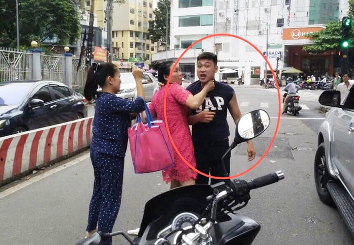 Đề nghị truy tố tài xế ô tô đánh người trước Bệnh viện Từ Dũ - Ảnh 1.