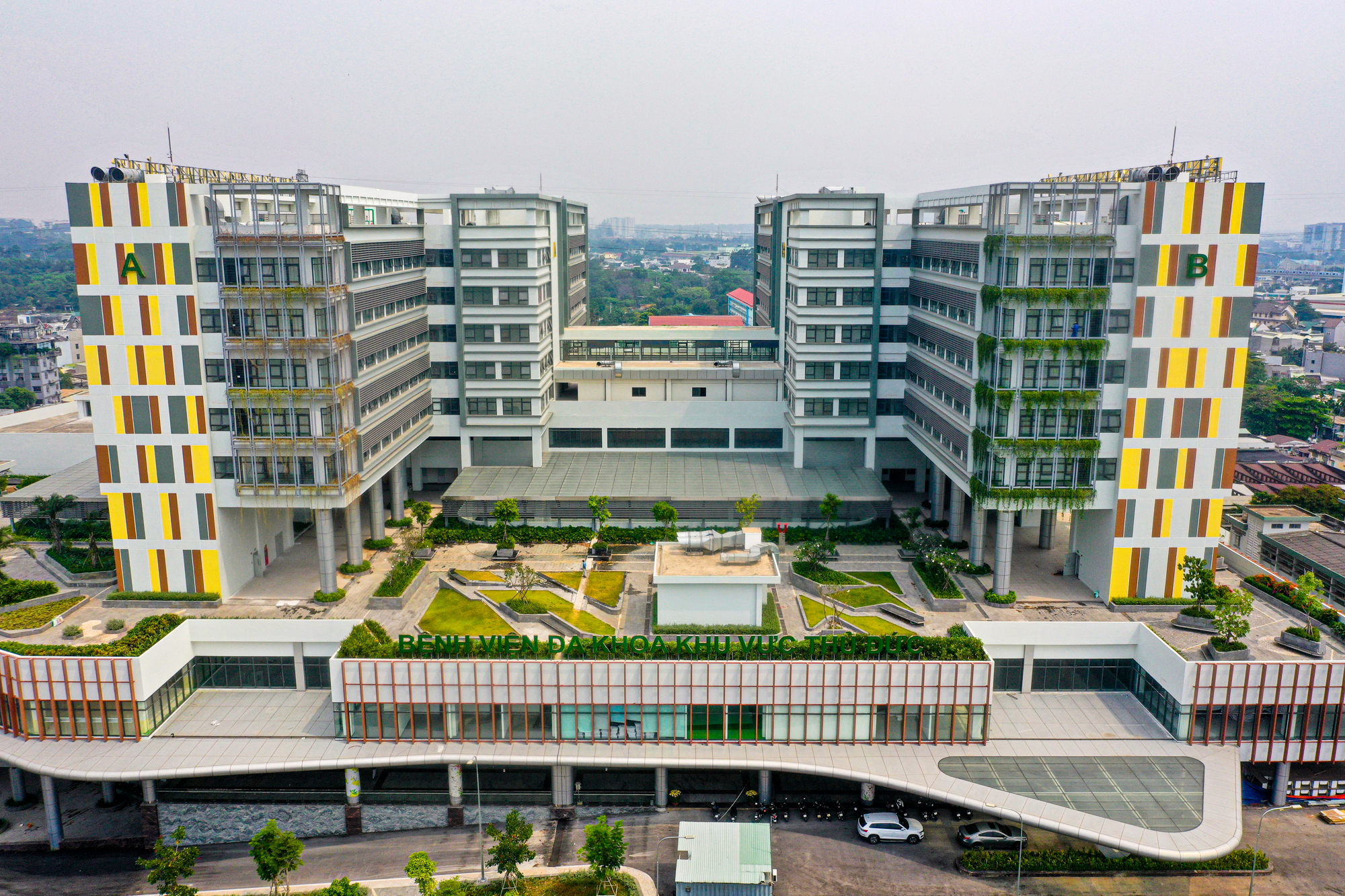 Toàn cảnh bệnh viện xanh, trị giá gần 2.000 tỷ đồng, sắp đưa vào sử dụng ở cửa ngõ Thành phố Hồ Chí Minh - Ảnh 4.