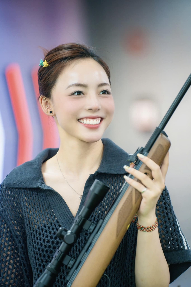 Đã tìm ra danh tính nữ VĐV bắn súng viral khắp MXH vì quá xinh đẹp, từng tình nguyện nhập ngũ, giành HCV SEA Games- Ảnh 3.