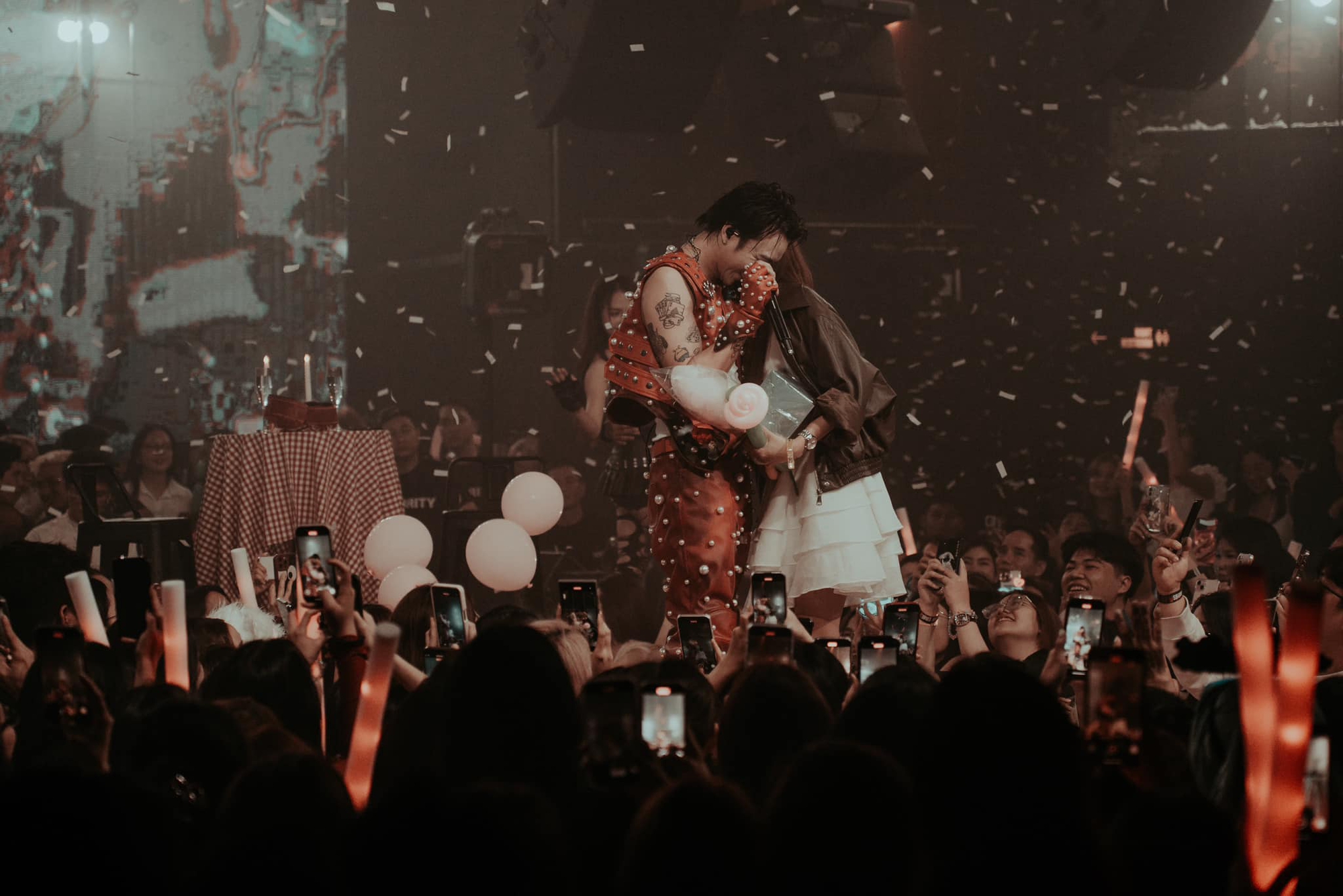 Vụ SOOBIN lộ video thân mật quá đà với fan nữ: Người trong cuộc lên tiếng!- Ảnh 5. Vụ SOOBIN lộ video thân mật quá đà với fan nữ: Người trong cuộc lên tiếng!- Ảnh 5.