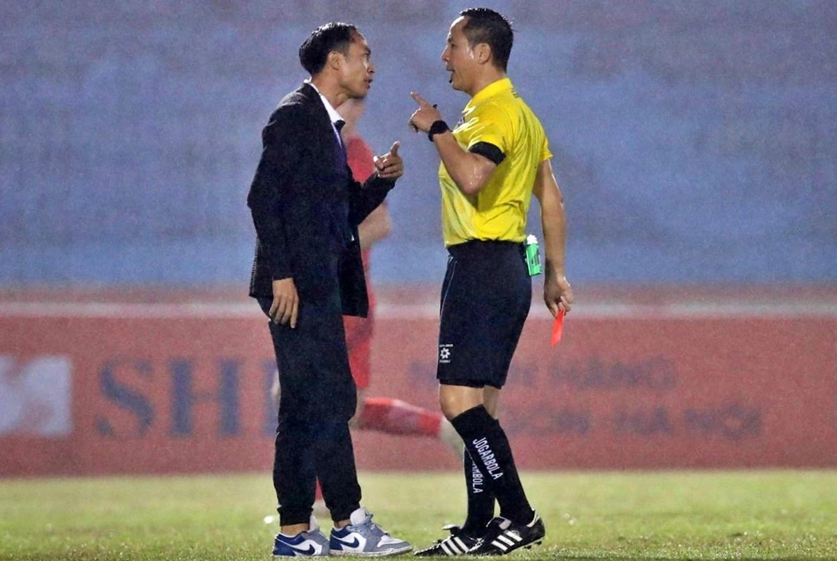 Mất vé World Cup, HLV Trung Quốc nói: “Tôi không thể tưởng tượng ra kịch bản này” - Ảnh 2.