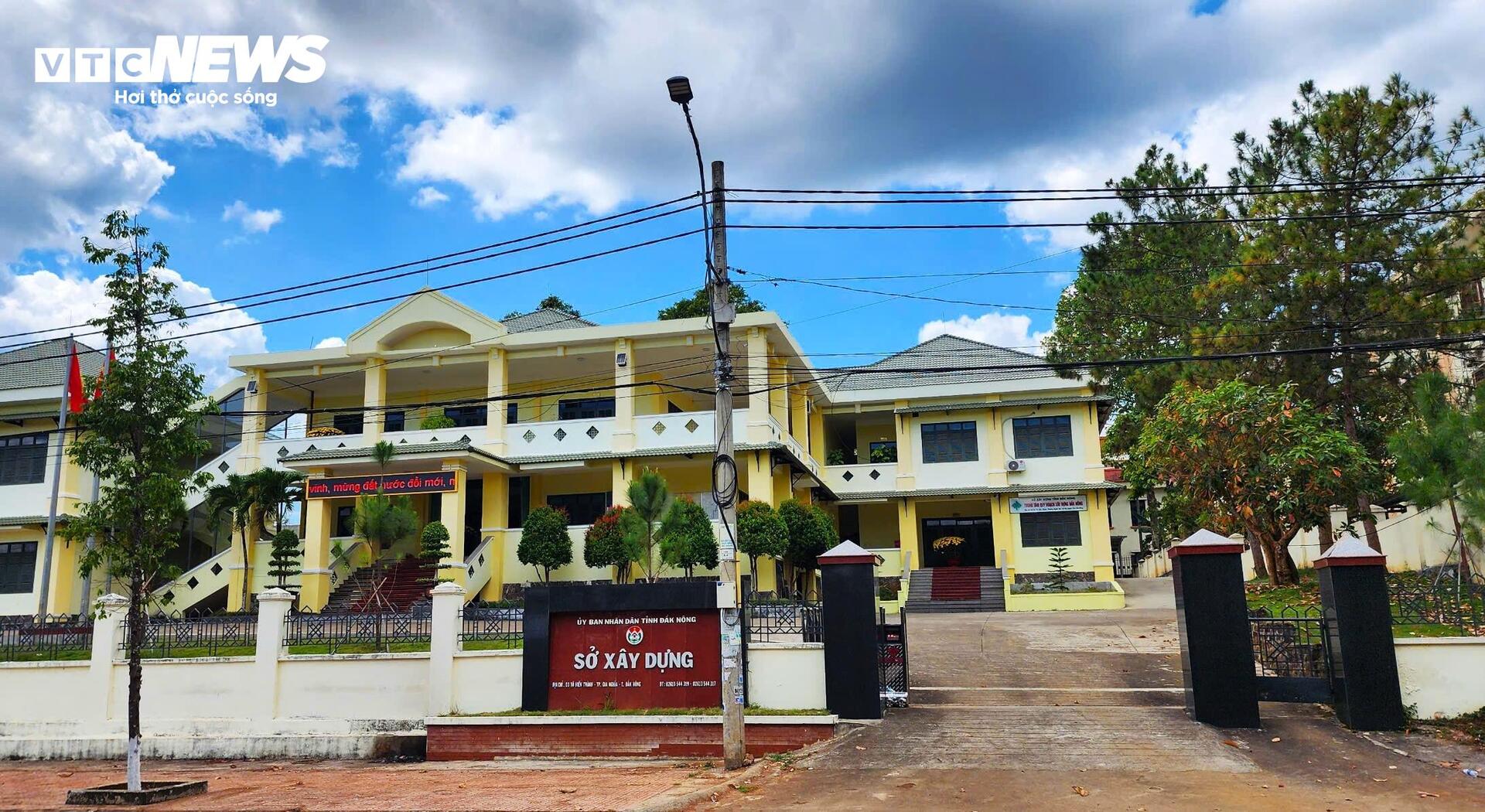 Cận cảnh nắn thẳng con đường chữ U Đắk Nông gây tranh cãi - Ảnh 6.