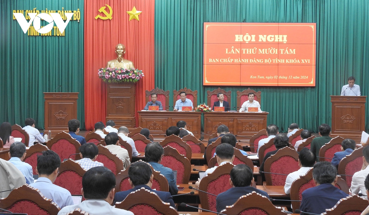 15 Cán bộ Tỉnh ủy Kon Tum xin nghỉ hưu trước tuổi - Ảnh 1.