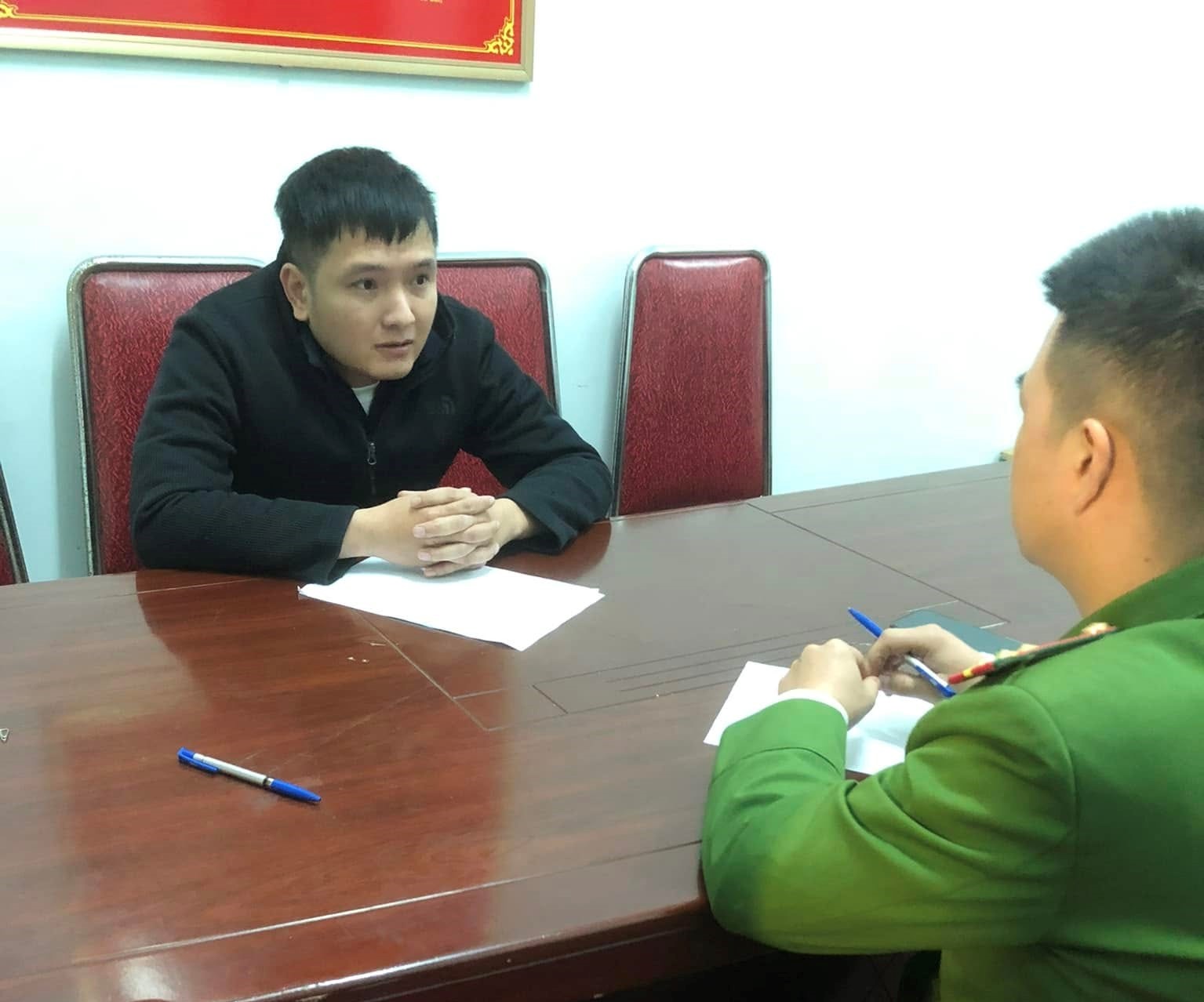 Vụ nam sinh bị đánh tới tấp: Sự thật về người phụ nữ can ngăn - Ảnh 2. Vụ nam sinh bị đánh tới tấp: Sự thật về người phụ nữ can ngăn - Ảnh 2.