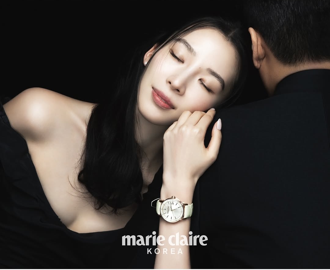 60.000 người phát sốt vì ảnh cưới của Irene: Visual “tuyệt đối điện ảnh”, cô dâu khoe lưng trần táo bạo chiếm spotlight- Ảnh 6. 60.000 người phát sốt vì ảnh cưới của Irene: Visual “tuyệt đối điện ảnh”, cô dâu khoe lưng trần táo bạo chiếm spotlight- Ảnh 6.