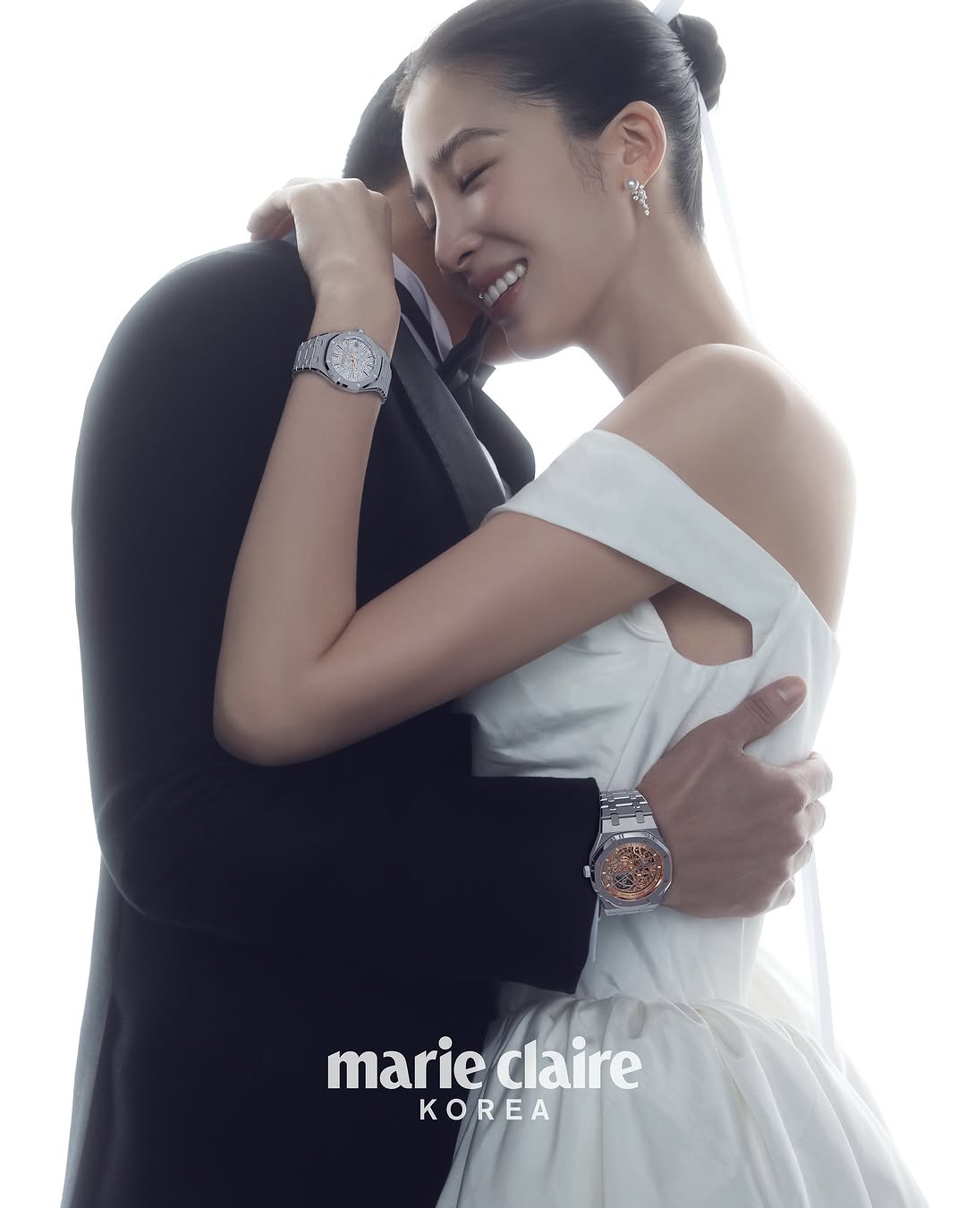 60.000 người phát sốt vì ảnh cưới của Irene: Visual “tuyệt đối điện ảnh”, cô dâu khoe lưng trần táo bạo chiếm spotlight- Ảnh 5. 60.000 người phát sốt vì ảnh cưới của Irene: Visual “tuyệt đối điện ảnh”, cô dâu khoe lưng trần táo bạo chiếm spotlight- Ảnh 5.