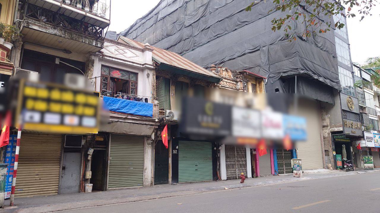 Chủ quán bún riêu bị tố bán 400k/bát buồn bã, hàng xóm động viên: “Lần sau rút kinh nghiệm, “quả đùa” này giá quá đắt!”- Ảnh 1. Chủ quán bún riêu bị tố bán 400k/bát buồn bã, hàng xóm động viên: “Lần sau rút kinh nghiệm, “quả đùa” này giá quá đắt!”- Ảnh 1.