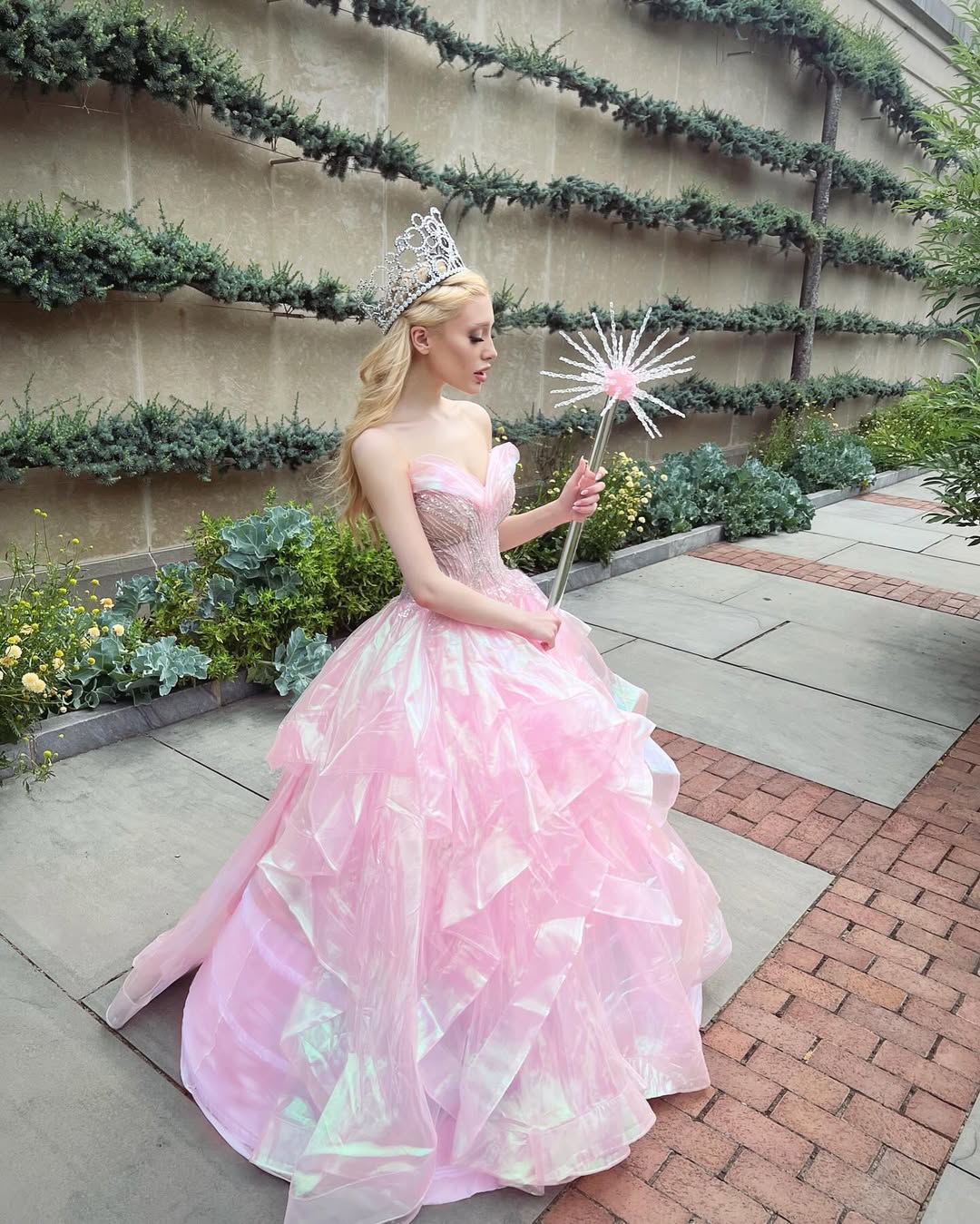 Chuyện g&igrave; đ&atilde; xảy ra với Ariana Grande?- Ảnh 8.