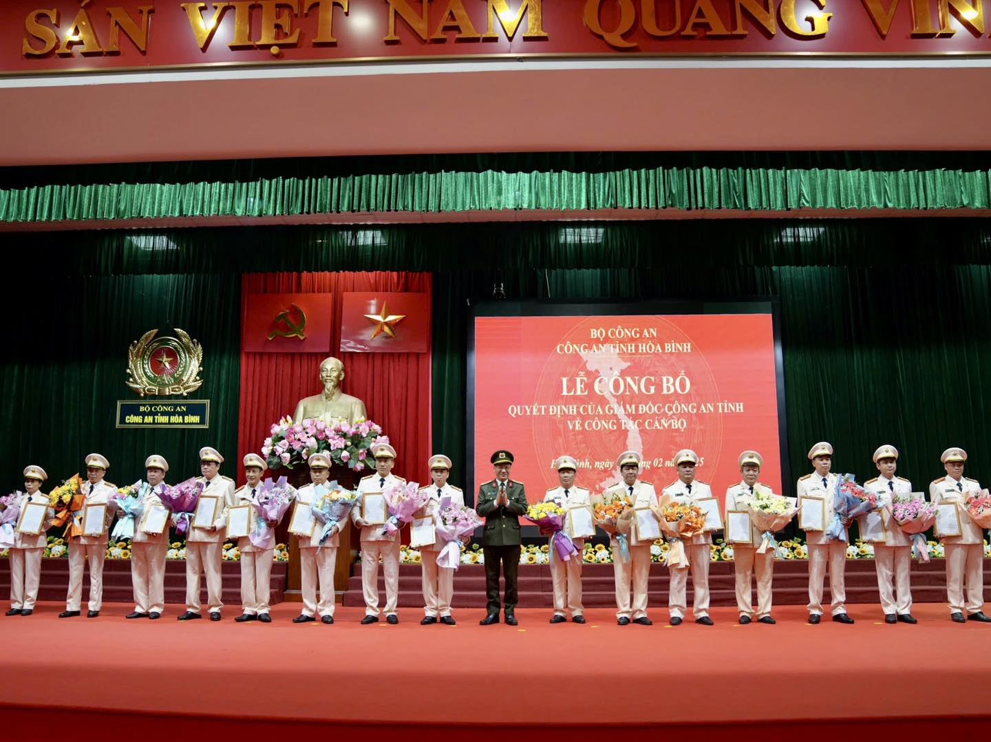 3 Trưởng Công an huyện hòa bình xin nghỉ hưu trước tuổi - Ảnh 1.