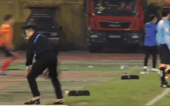 Trung vệ Indonesia đắt gấp rưỡi cả đội hình ĐTVN phản lưới khó tin, khiến đội nhà bị loại ở cúp châu Âu - Ảnh 3.