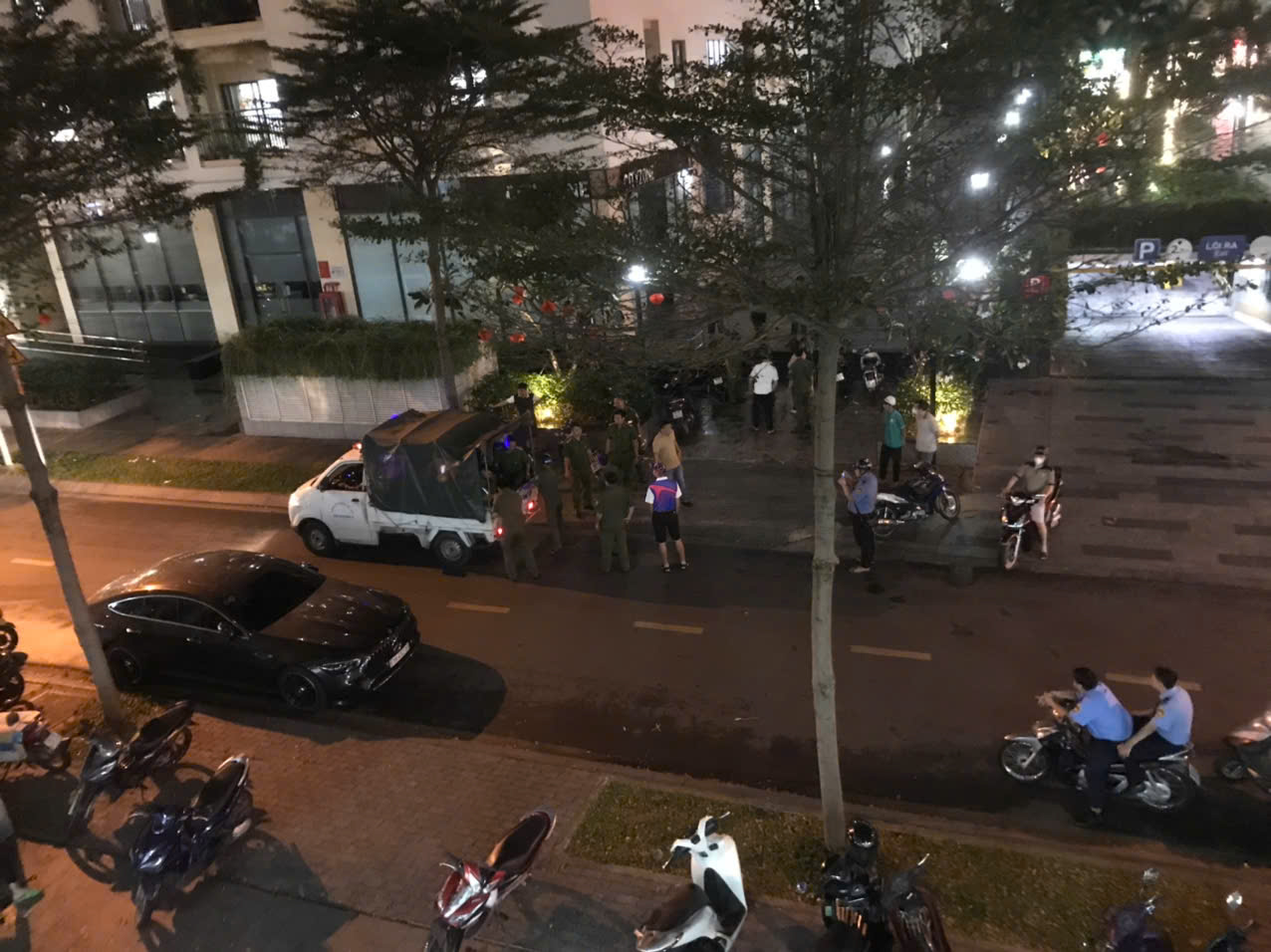 Thanh niên rơi từ chung cư Cityland Park Hills gây xôn xao dư luận TP HCM - Ảnh 1.